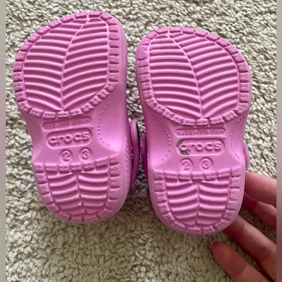 🩷 PINK Crocs Size - Toddler 2-3 - Picture 4 of 4